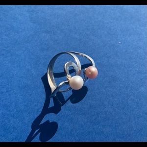 Vantel Pearl Double the love ring size 9